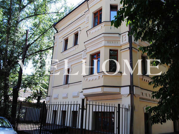 Потаповский пер., 8: новый реконструированный особняк 277 кв.м с отделкой в тихом переулке Чистых прудов