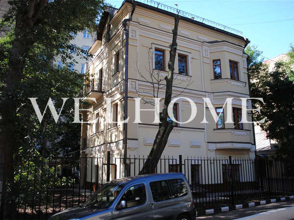 Потаповский пер., 8: новый реконструированный особняк 277 кв.м с отделкой в тихом переулке Чистых прудов
