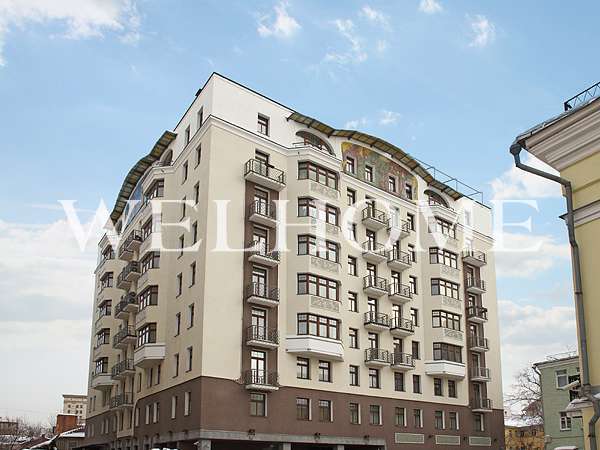 Времена года - Старомонетный пер., д. 18
