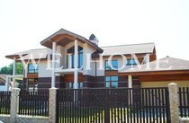 Пестово: дом 385 кв.м на участке 20 соток в охраняемом поселке на берегу водохранилища